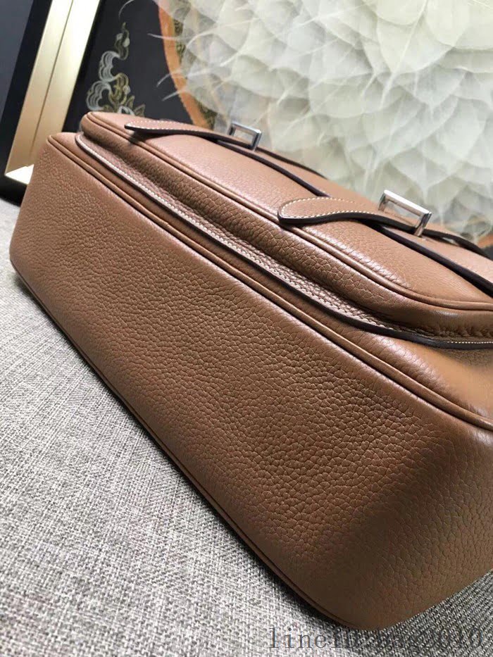 愛馬仕HERMES H家 郵差包 男女插袋款 超大容量 進口原廠皮 土黃色 可手提斜挎 出差必備單品  tdher1363